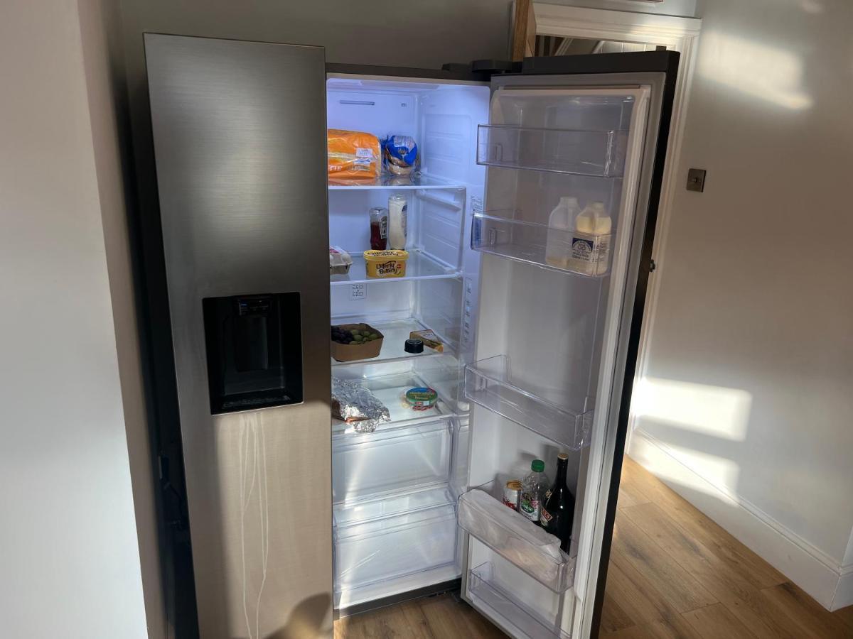 Luxury 2 Bed Apartment Great Location Stoke-on-Trent Eksteriør bilde